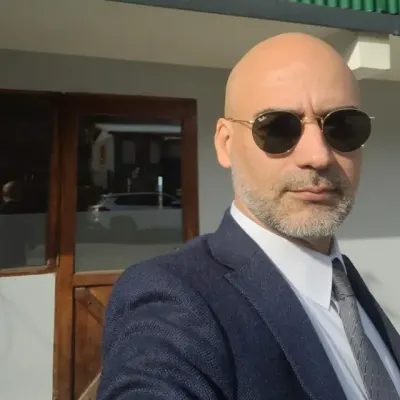 Dr. LUIS FERNANDO ALVAREZ ZURLO