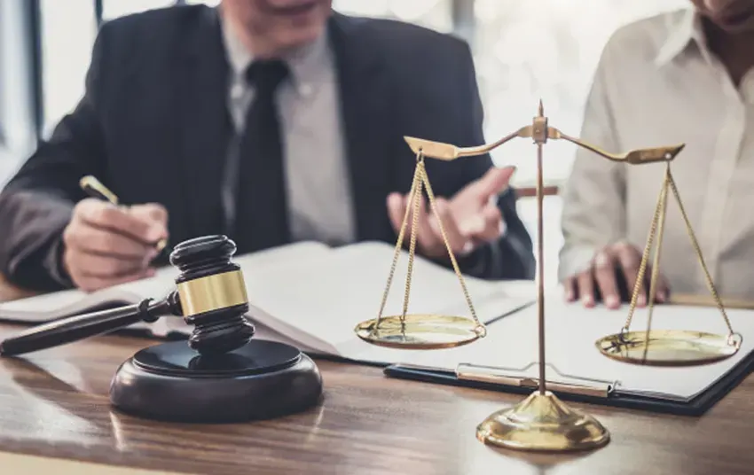 El Tribunal de Juicio en lo Criminal absolvió al joven acusado de lesiones y abuso sexual defendido por profesionales del estudio